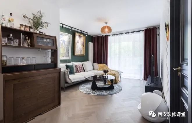 95㎡复古两室,大白墙照样美