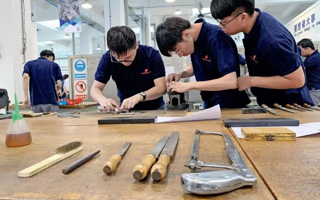 監控視頻|中考新變化，取消普職分流，考高中更容易，義務教育“內卷”減輕