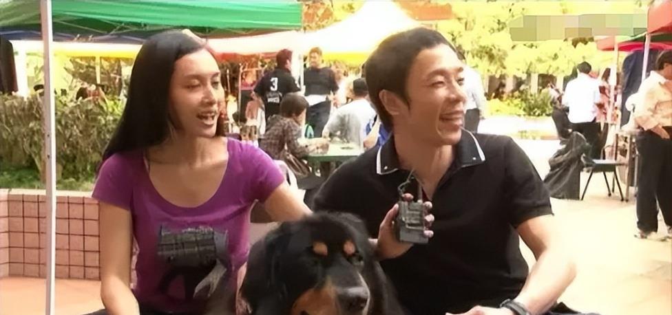 By2|1998年，一张不经意的寻狗启示，就注定了朱茵22年的爱情