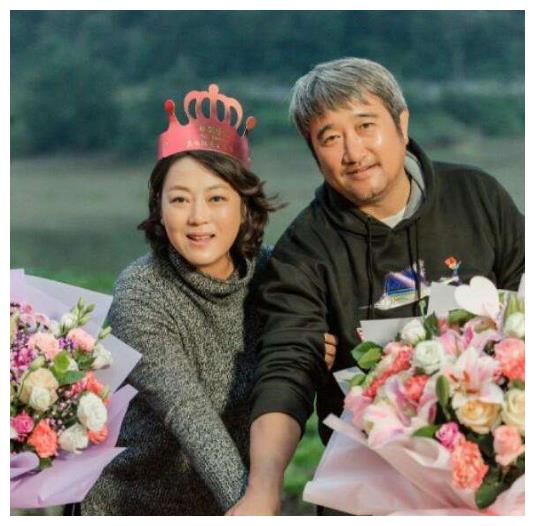 王茜华|“农村一姐”王茜华：风光背后有心酸，二婚嫁导演苦尽甘来