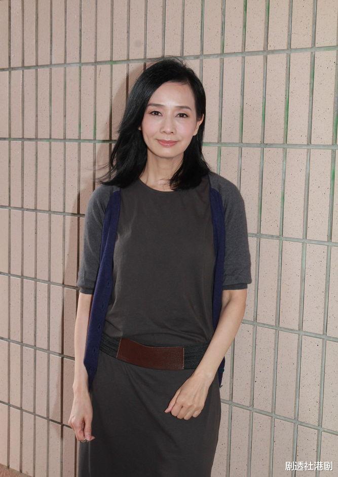 毛舜筠|不容易！香港知名女星滞留海外多月终成功返港，自曝历经多重难关