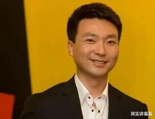 康辉|主持人康辉坦言:如果有来生,哪怕为了父母,我也要早早生个孩子