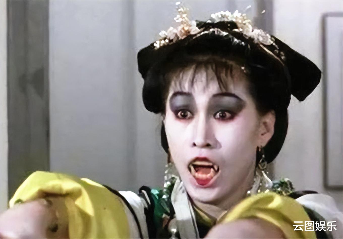 王心凌|老戏骨豪宅宴请梁小冰，鱼子酱鲍鱼摆满桌，过百件水晶价值上千万