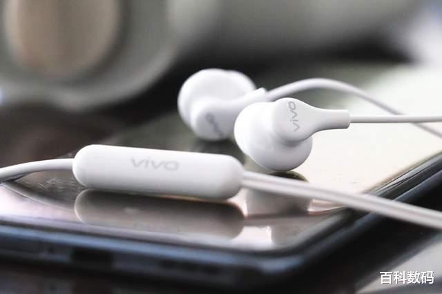 耳机|性价比影音娱乐好选择，vivo XE110原装耳机体验