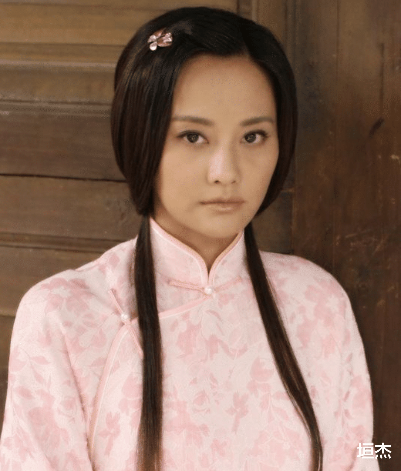 刘雪华|“自带苦相”的10位女星,个个愁容满面,演什么都丧,真吃亏啊