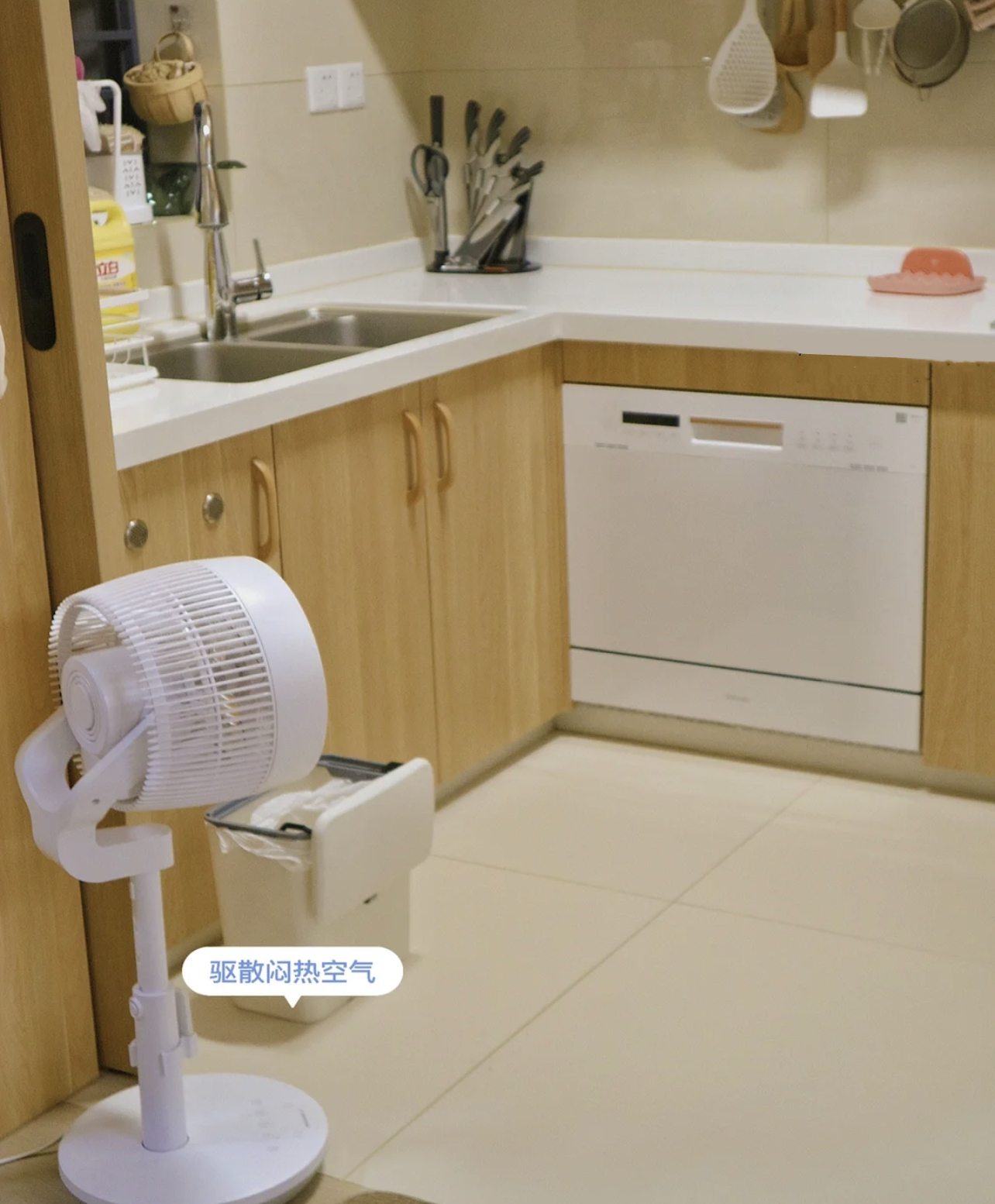 若经济不宽裕,厨房装修别做这9个设计,不实用,还很贵!