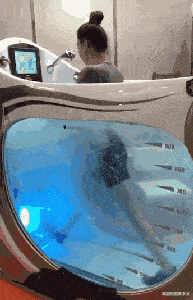 闲鱼|“路上捡了个U盘,里面一个文件夹都没有...这是啥啊?”