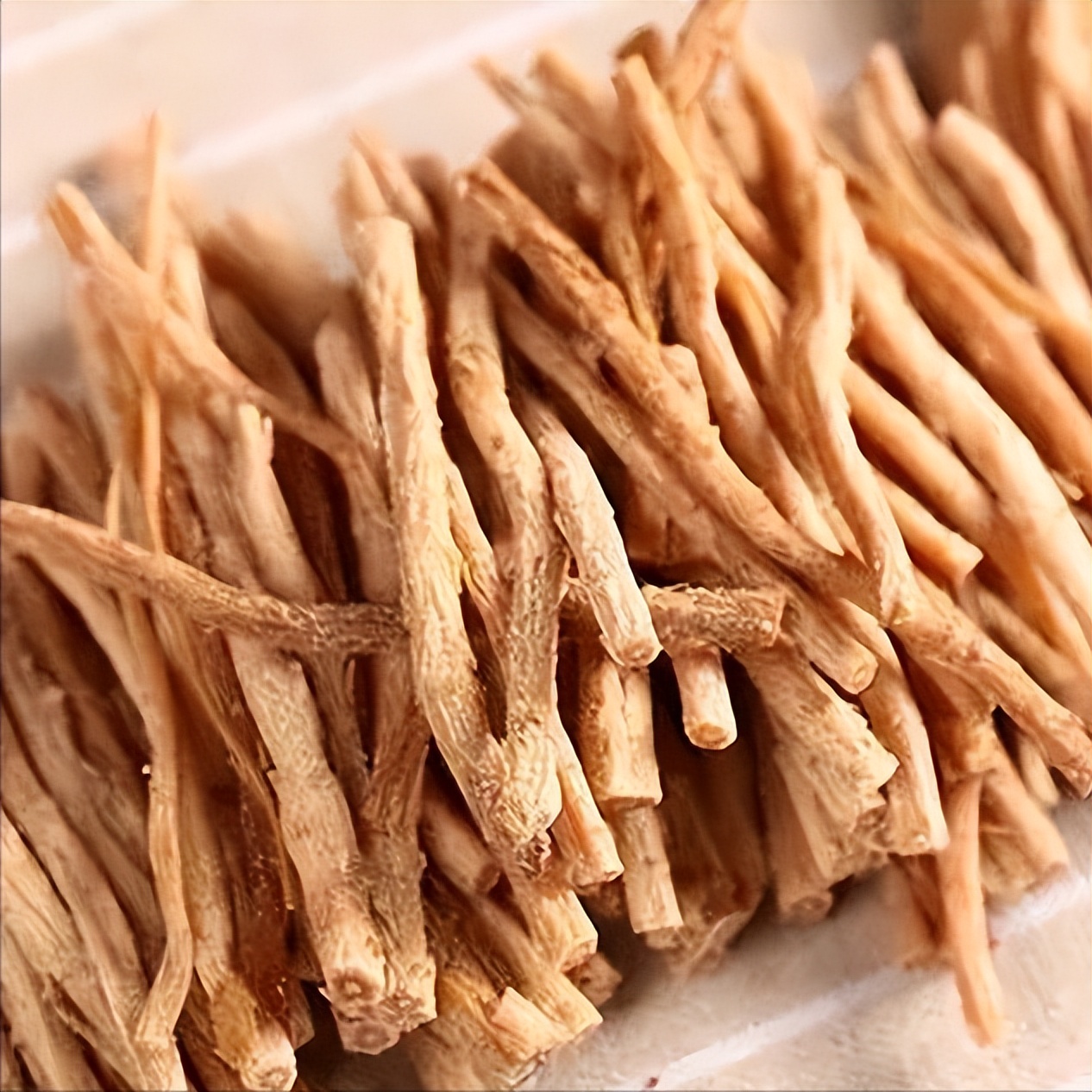 |多喝这三种黄芪药汤，肺结节会越来越小