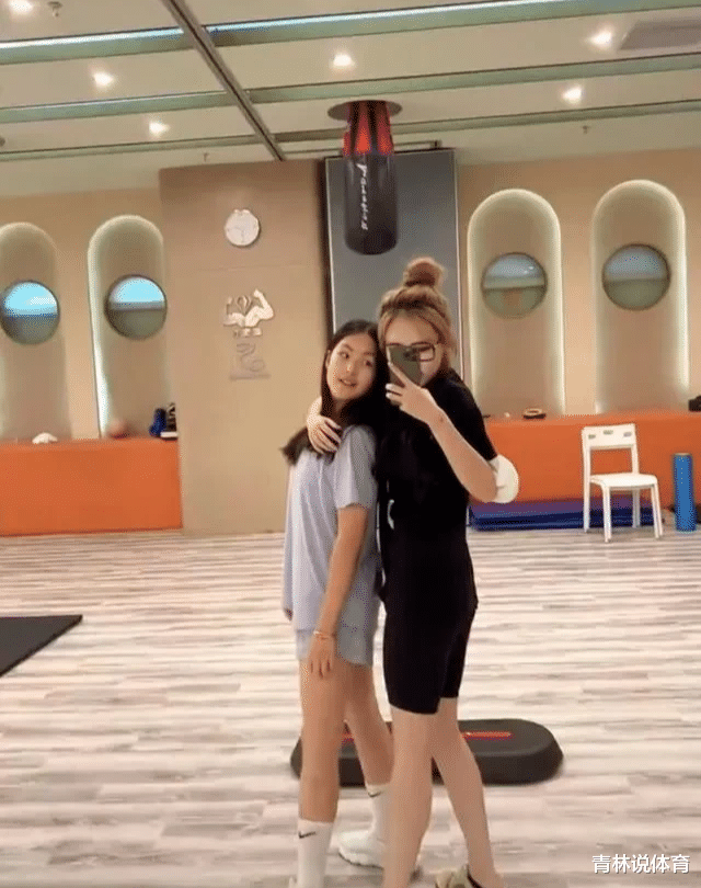 李湘|李湘这次为别人作了“嫁衣”?