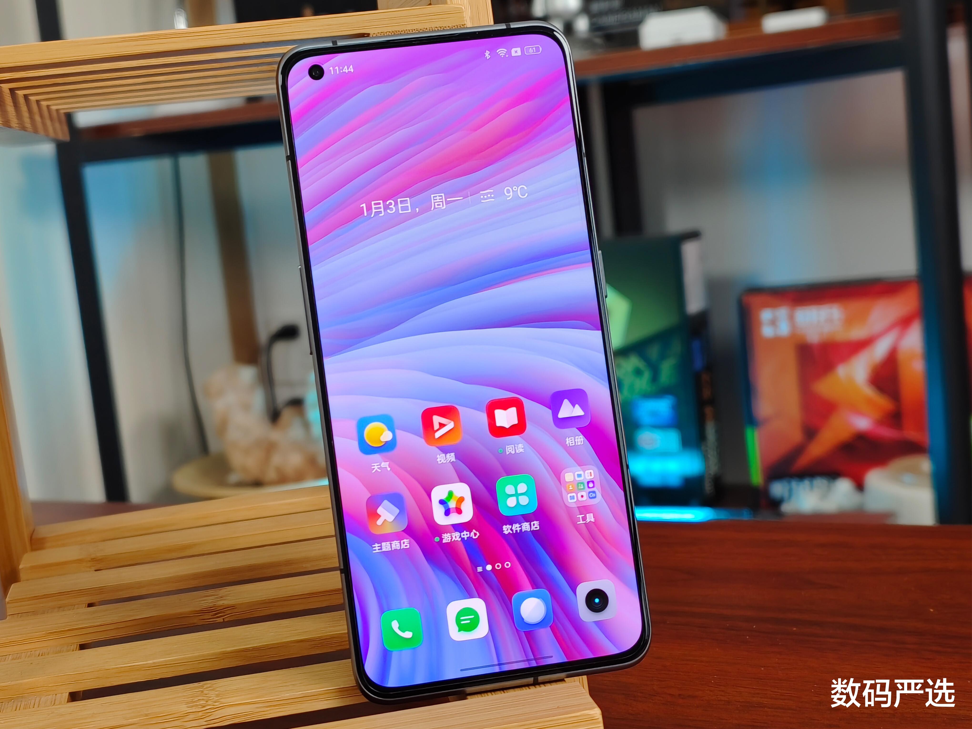 iqoo|realme GT2 Pro对比iQOO9：价格差不多，哪一款更好？