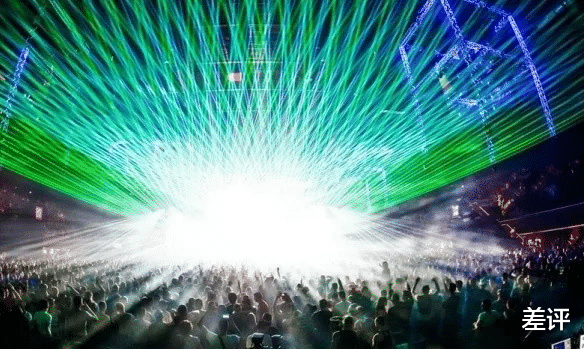 摄像头|怎么看了场灯展，回家手机摄像头就坏了？