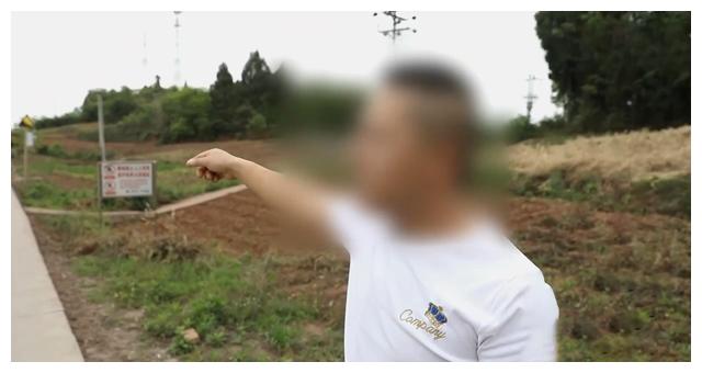 21年男子四川看急诊,拉着中年妇女叫爸爸,医生看化验单当即报警