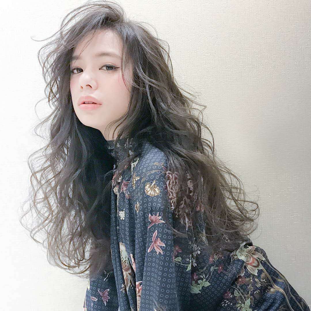 发型 适合长脸女士的10款发型，时尚减龄又显气质，衬托脸型又有高级感