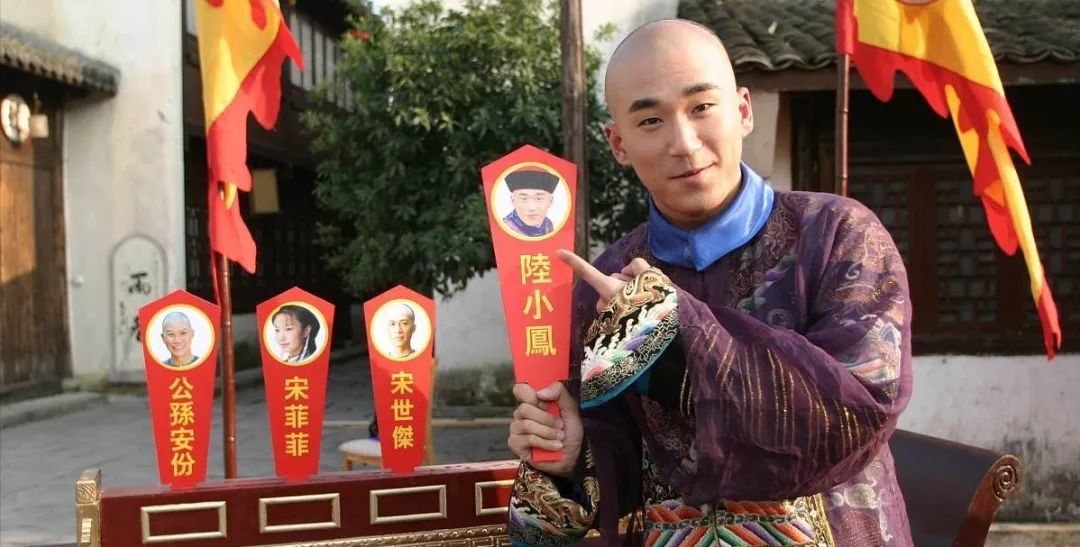 |被老爸陈宝国捧了十余年，陈月末仍像一位刚出道的新人！