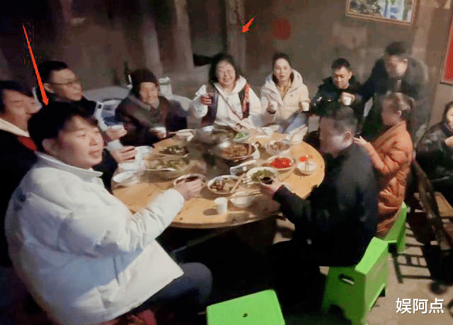 沈梦辰|杜海涛沈梦辰低调领证被偶遇，恭喜沈梦辰成功嫁给了意中人