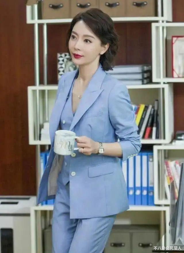 血糖 “自然美女”是假的，脸大嘴厚，小眼黑皮，旧图揭露“人间真实”