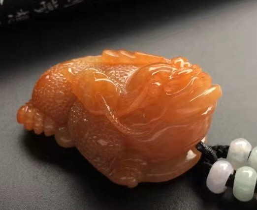 翡翠|黄翡和翡翠变“种”你能区分吗？