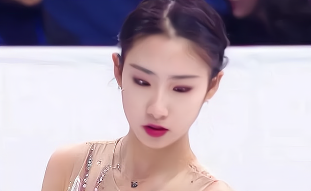 陈虹伊|风水轮流转!朱易开心晒一字马,网友为其鸣不平,陈虹伊关闭评论