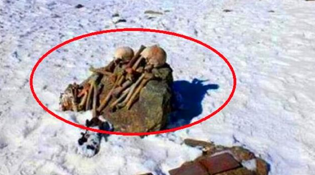 月牙泉|喜马拉雅山“出事”了?冰雪消融后,湖中出现的景象让人不敢相信