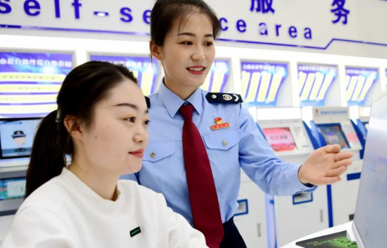 女大学生|受婆婆青睐的儿媳职业排名,空姐不受待见,榜首才是“心头宠”