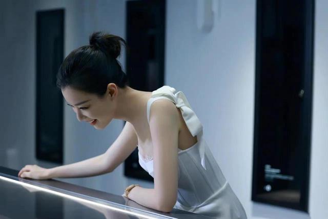 倪妮|倪妮|脸和身材都无可挑剔