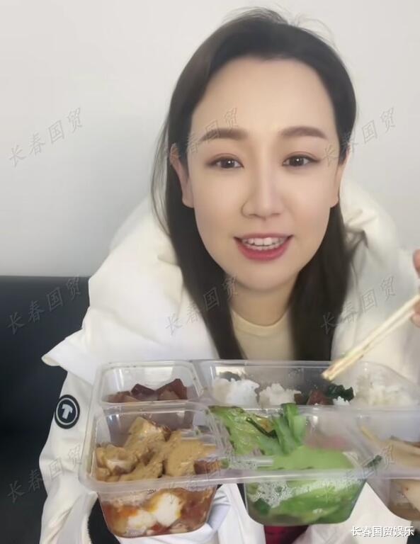 唐宁|《我爱我家》“贾圆圆”近照曝光,瘦身成功与昔日判若两人