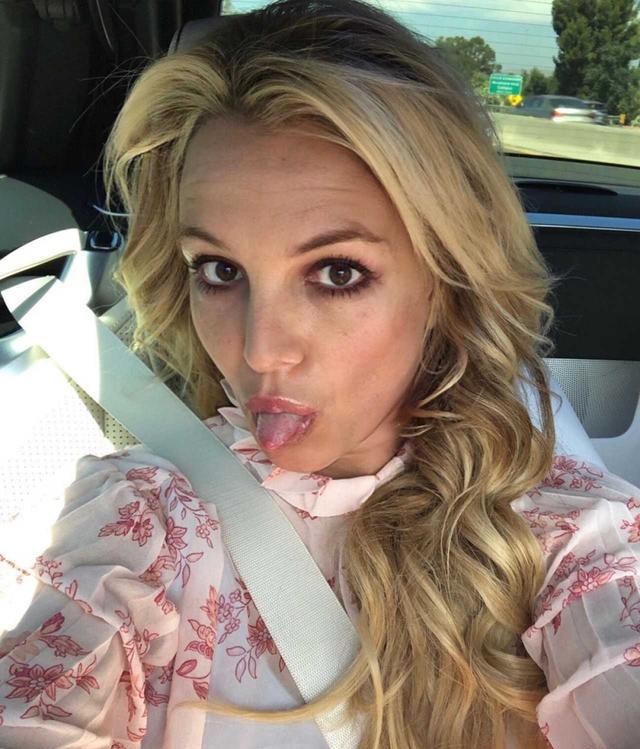 布兰妮·斯皮尔斯|小甜甜布兰妮情绪又失控，删社交媒体，怒责父母