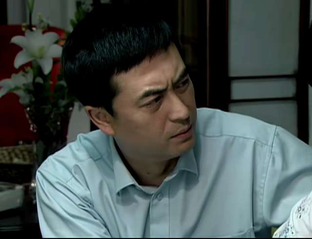 宋思明|《蜗居》宋太太宁可卖房也要救宋思明，揭开她不为人知的三个隐痛