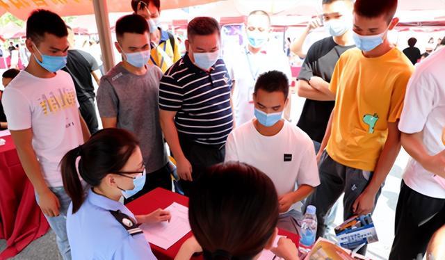 大学|考生被迫上“垫底志愿”，为今后的前程担忧，看到学校却喜出望外