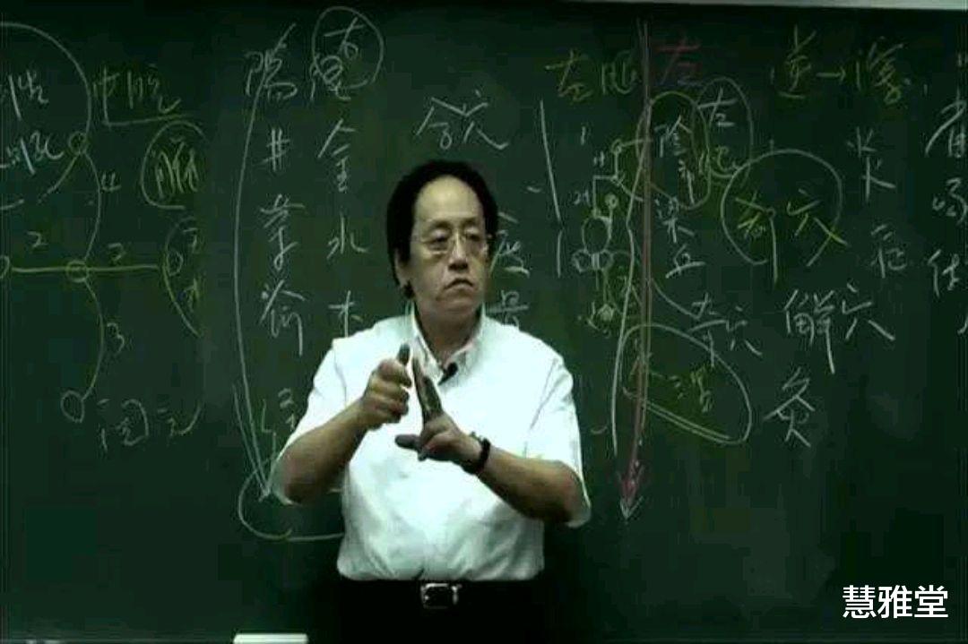 疾病|倪海厦自学成才,擅长用奇方治重症,扬名西方,有人评价毁誉参半
