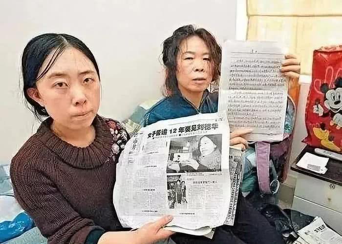 |代价半座重庆城？TF家族路演出大事，为何娱乐圈追星\惨剧\不断？