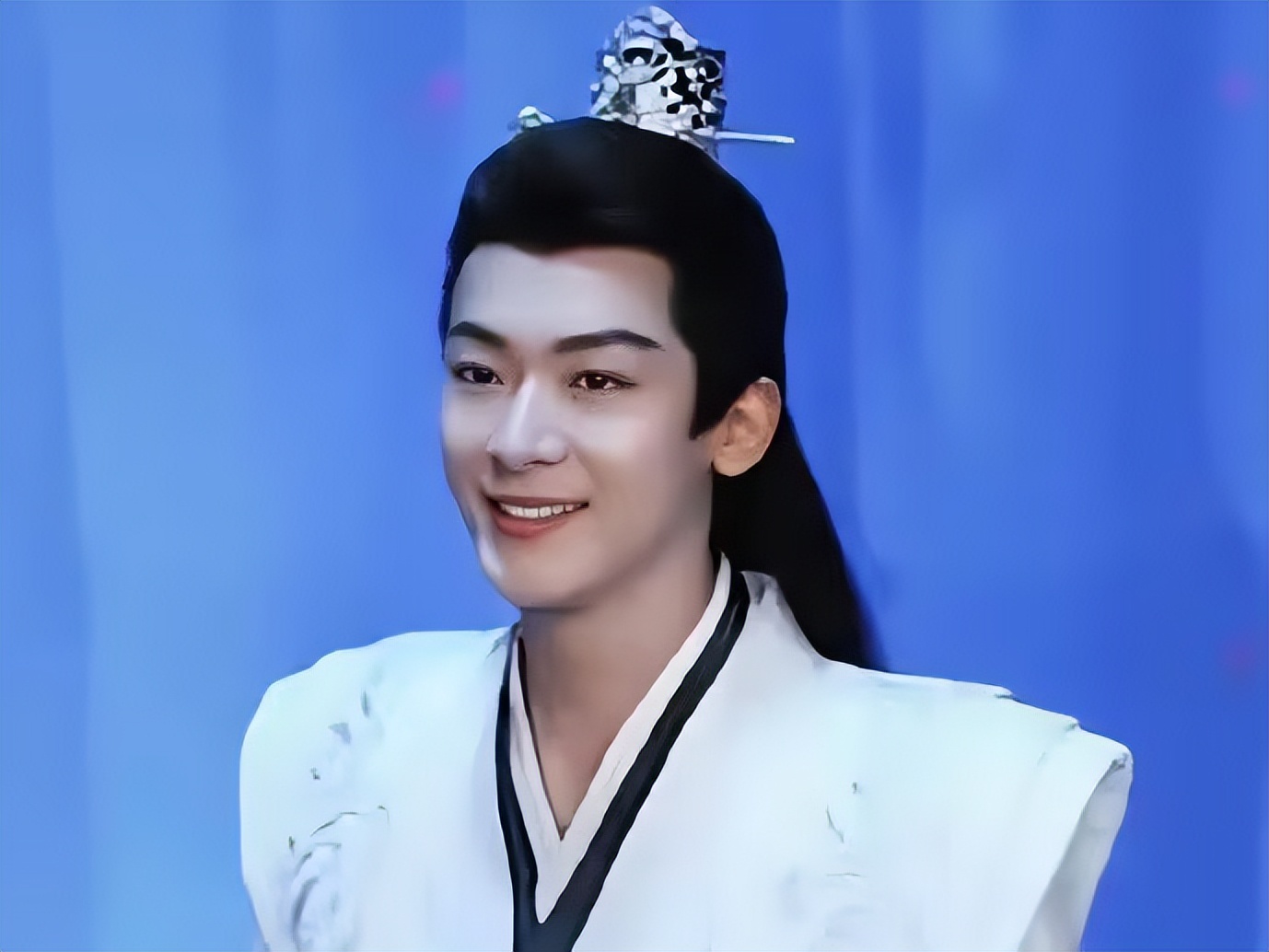 李一桐|李一桐迎来好资源,被爆出演《长街长》,男主、男二均是当红小生