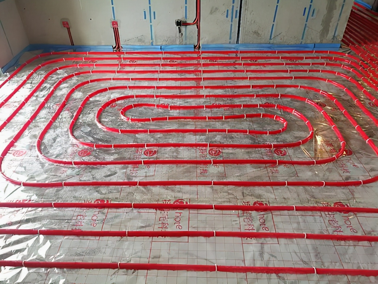 安装地暖=花钱找麻烦?为何地暖被嫌弃?业主:有“4个”弊端