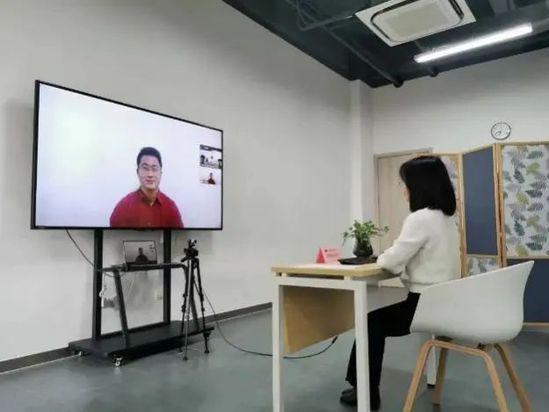 高校|告别寝室的嘈杂,高校为毕业生设置视频面试间,这波福利你有吗