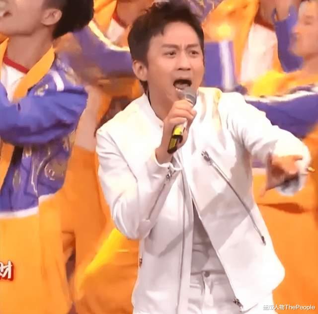 主持人|春晚看点多！秦岚上演女神落泪，马丽“炸毛”了，撒贝宁成亮点王