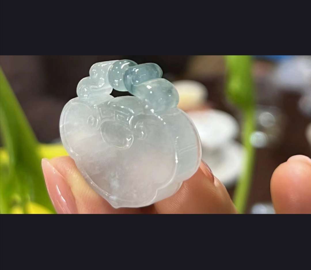 |边角小料巧雕吊坠小件