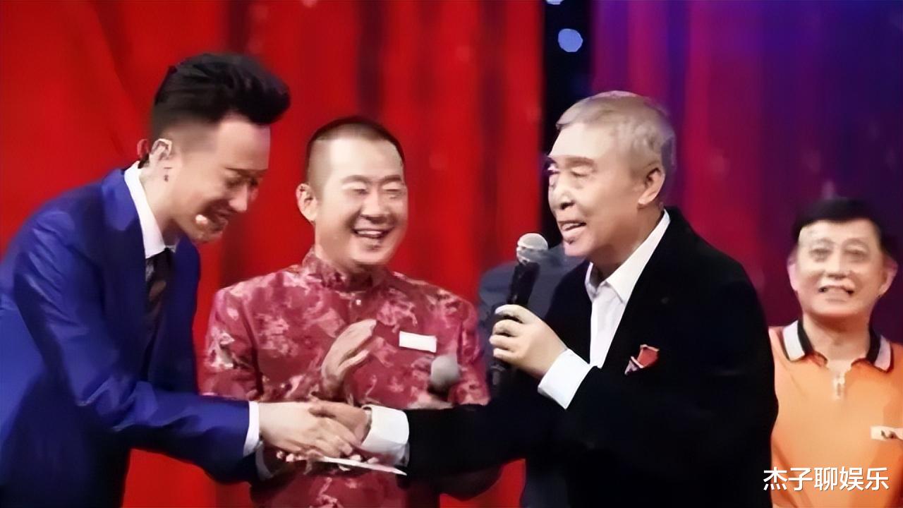 师胜杰|师胜杰,终为自己的“嗜酒如命”付出代价,后半生让妻子黯然流泪