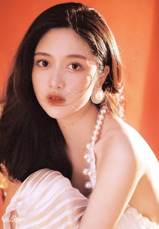 Met Gala|马子佳换新女友，掏3元请大家吃整鸡，女方身份曝光，是个网红