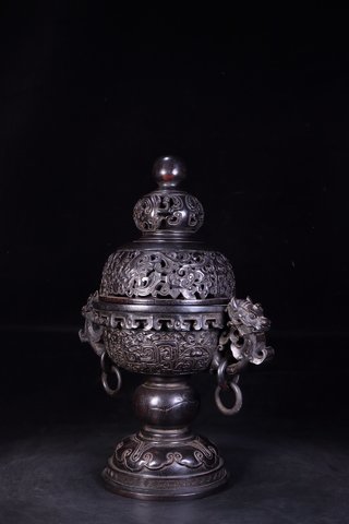 珊瑚|回流：老紫檀木雕高脚香薰炉。