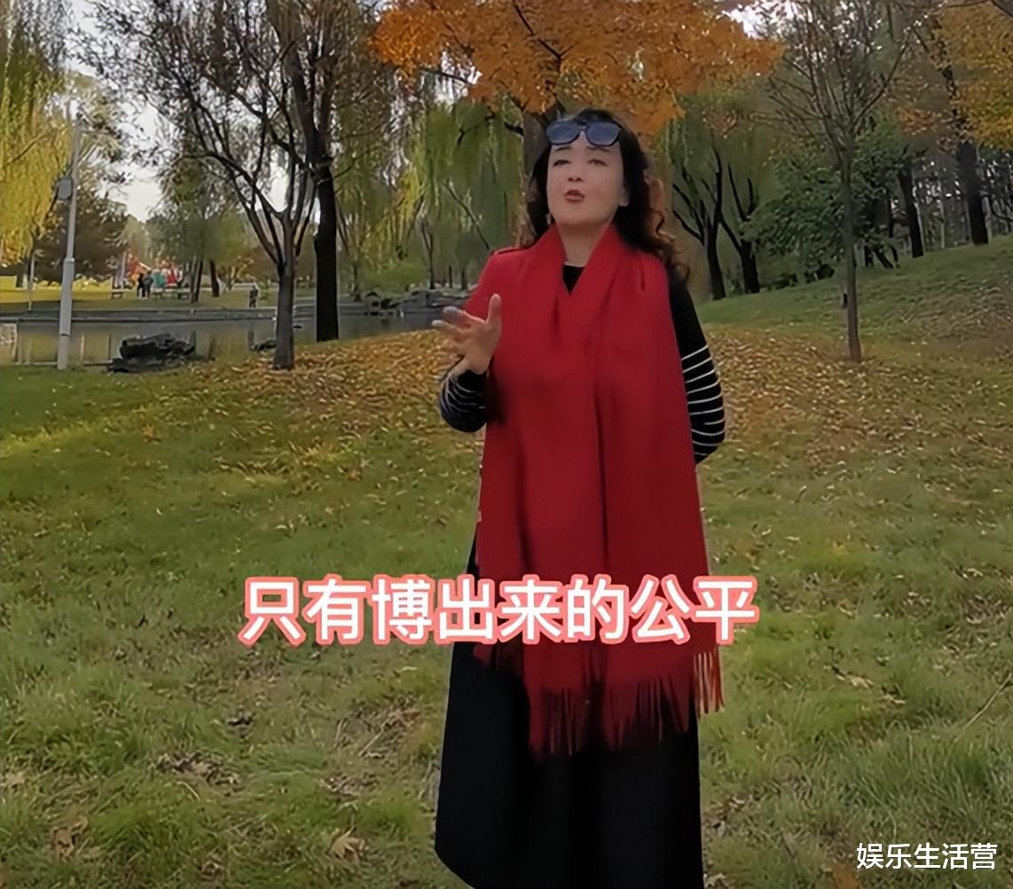 张兰|张兰设中秋宴，对大S、张颖颖称呼亮了，网友：难怪小菲妈宝