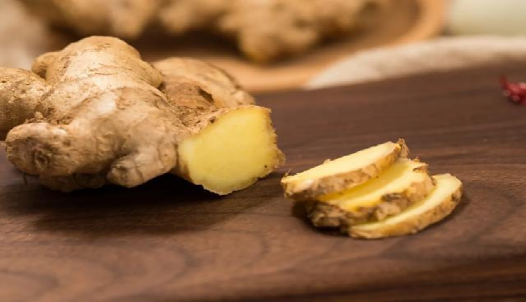 |这种生姜不能买,小心给家人健康带来影响,一定要牢记,别再买错