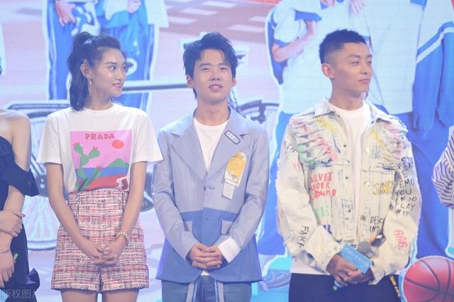 德云社|岳云鹏被挤掉无缘春晚,郭德纲如今又被黑,德云社怎么了?