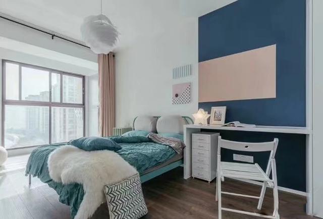 卧室和书房的一体式设计,超强的实用性,不仅颜值高,空间利用强