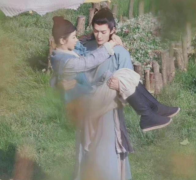 邓为|《长相思》dp文学开始内卷，张晚意是古装侠，邓为漂亮还会摘花！