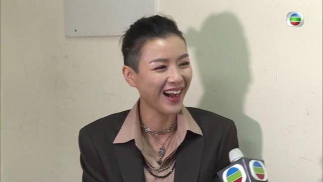 陈茵媺|陈茵媺新剧造型很飒！纹身兼铲青发型与往常相反 女儿表态不喜欢