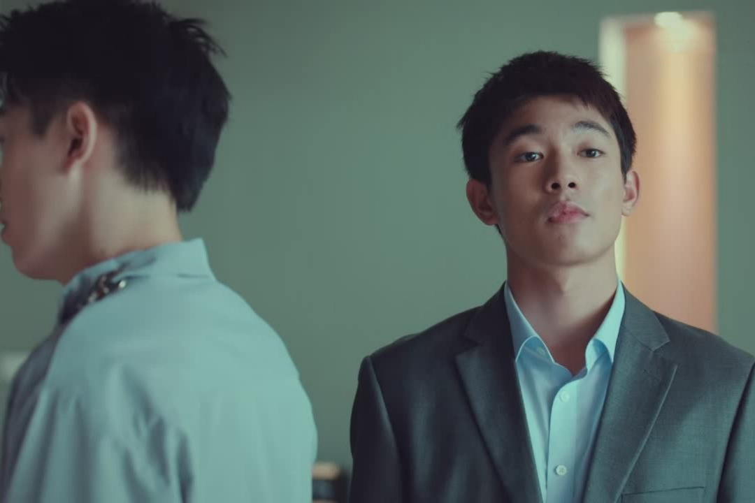 周锐|《输赢》赵颖:在金钱和情欲之间游走,结局注定是一场空