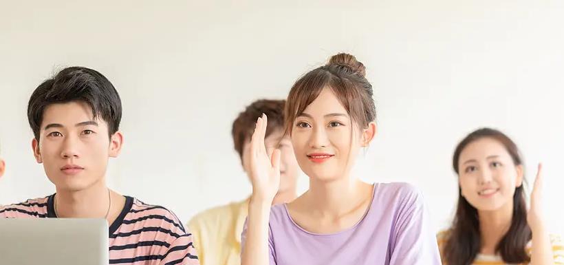 大学生兴起“私下交易”,过来人坦言:不要因一时快乐,自毁前程