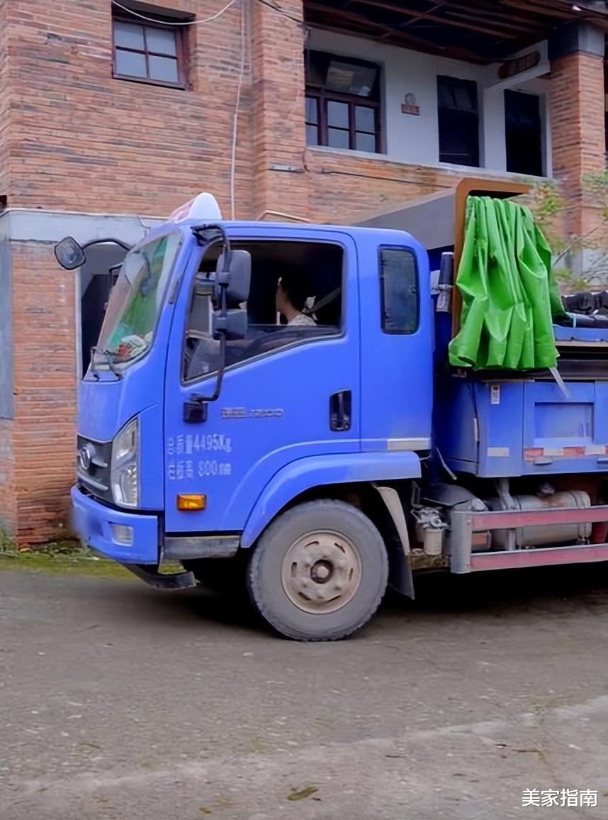 乡亲们|36岁乡愁沈丹的真实生活，挖笋、种地、砍柴，网友：佩服又感动