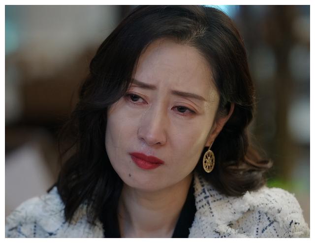 底线|《底线》高开低走，前面很现实很真实，最后的煽情是败笔