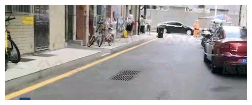 这夫妻恨死做核酸了！父母外出核酸，儿子10楼坠亡，网上骂起来了